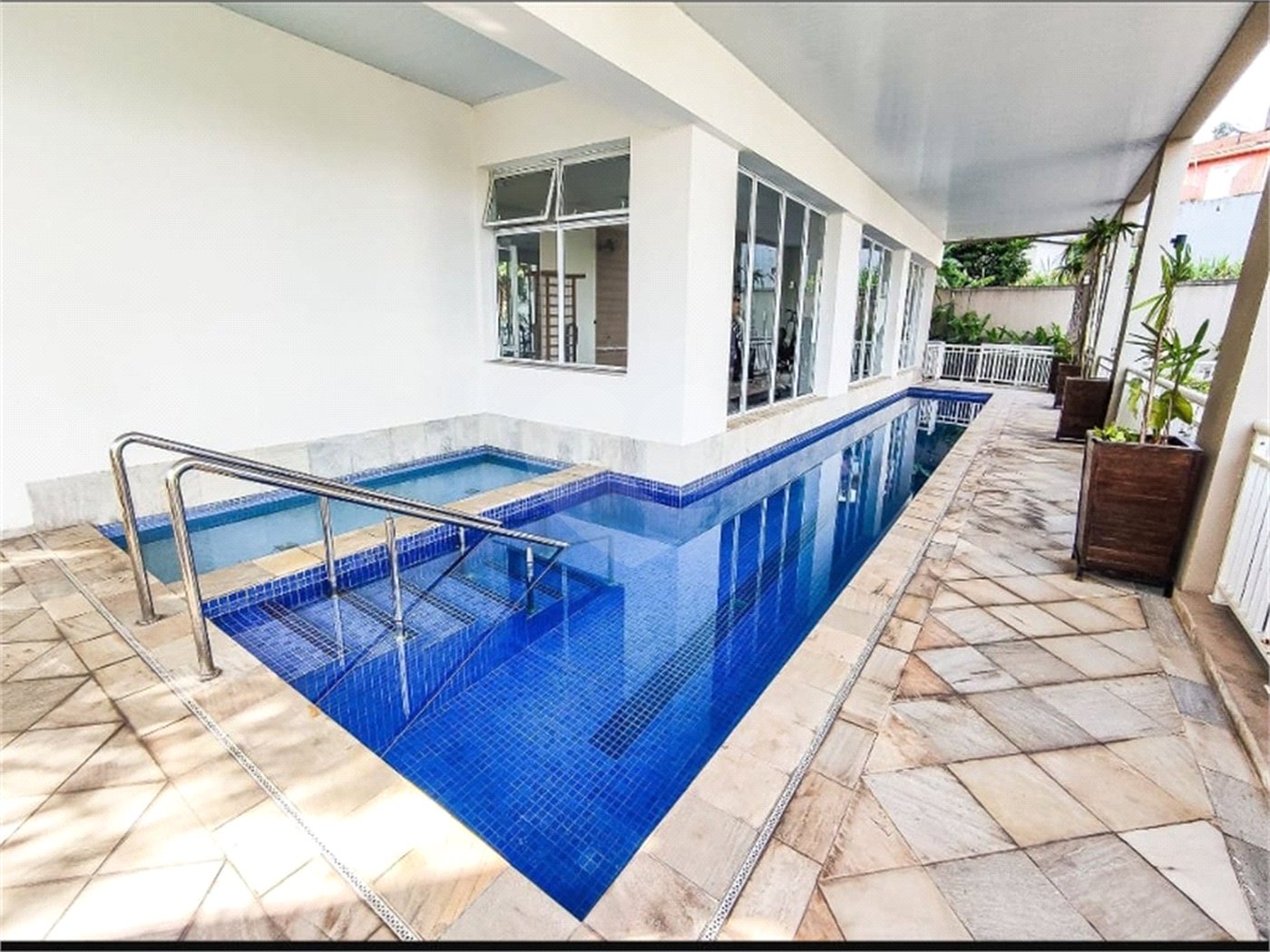 Apartamento à venda com 3 quartos, sendo 2 suítes, em Parque Reboucas, São Paulo, SP