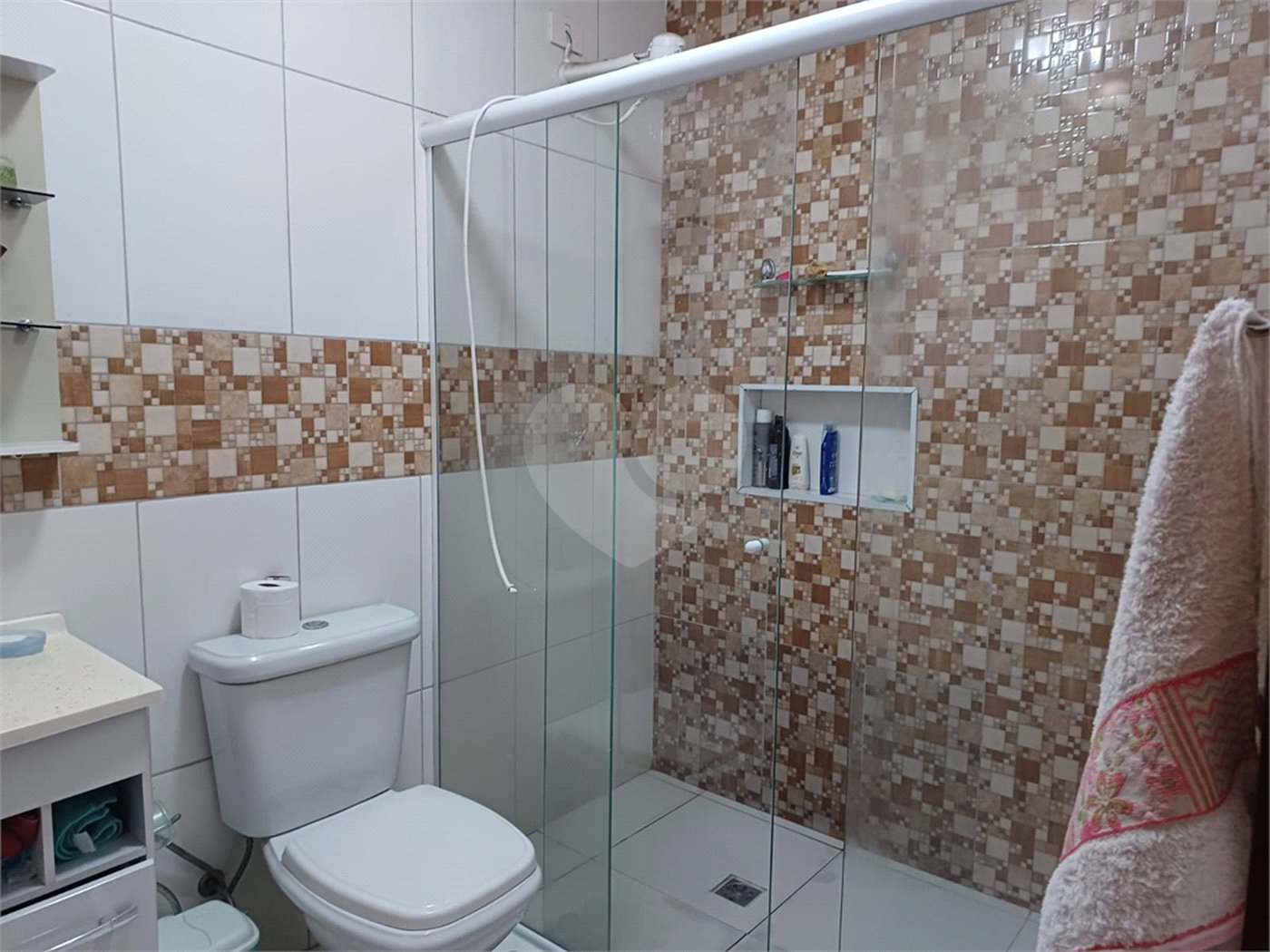 Sobrado à venda com 4 quartos, sendo 1 suíte, em Jardim Recanto Verde, São Paulo, SP