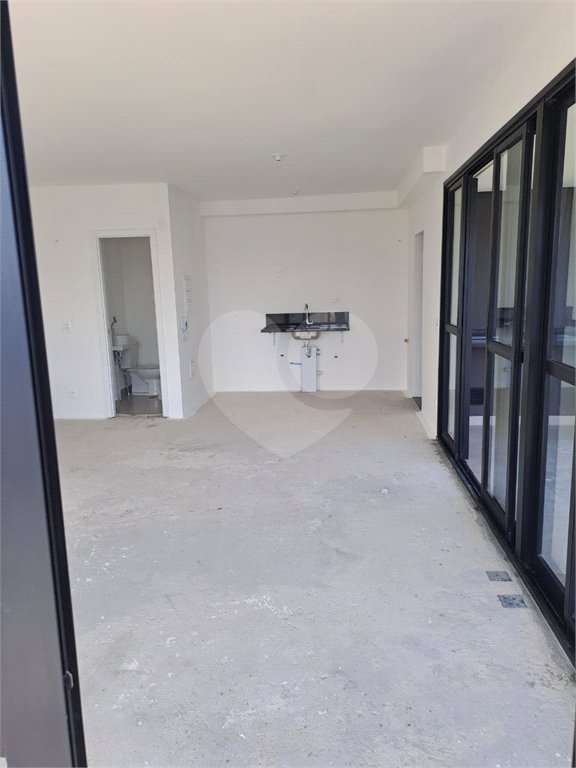 Apartamento à venda com 3 suítes, em Alphagran Alphaville, Barueri, SP