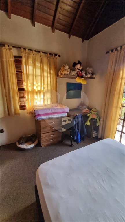 Casa à venda com 4 quartos, sendo 2 suítes, no condomínio Aruã Eco Park, Mogi das Cruzes - SP