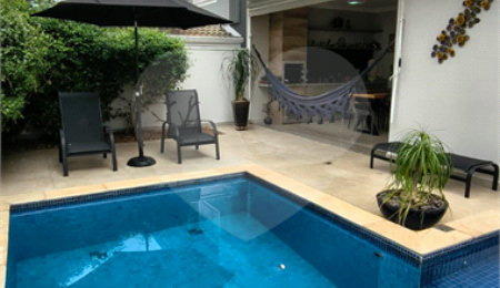 Casa à venda com 3 suítes no condomínio Reserva da Mata, Vinhedo - SP