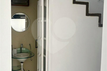 Sobrado à venda com 2 quartos no condomínio Refugio Canta Galo, Cotia - SP