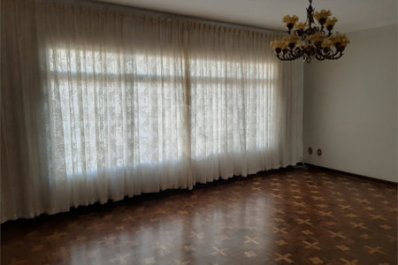 Casa à venda com 4 quartos, sendo 2 suítes, em Jardim Franca, São Paulo, SP
