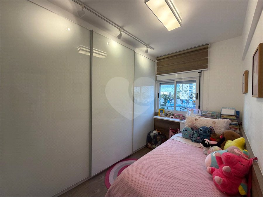 Apartamento à venda com 3 quartos, sendo 1 suíte,  em Alto da Boa Vista, São Paulo, SP