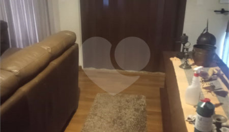 Casa à venda com 2 suítes em Jardim Santa Bárbara, Atibaia, SP