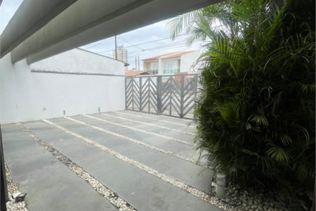 Sobrado à venda com 3 quartos, sendo 1 suíte,  em Jardim Armênia, Mogi das Cruzes, SP