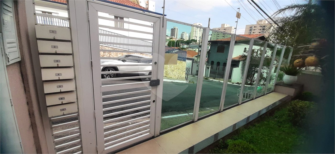 Casa à venda com 3 quartos, sendo 2 suítes, no condomínio Mário Araújo, São Paulo - SP