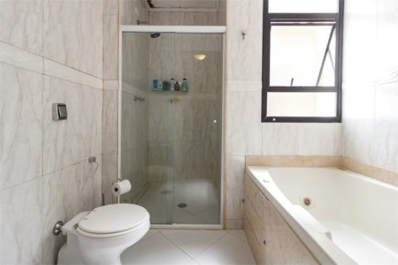 Apartamento à venda com 4 quartos, sendo 2 suítes,  em Jardim Parque Morumbi, São Paulo, SP