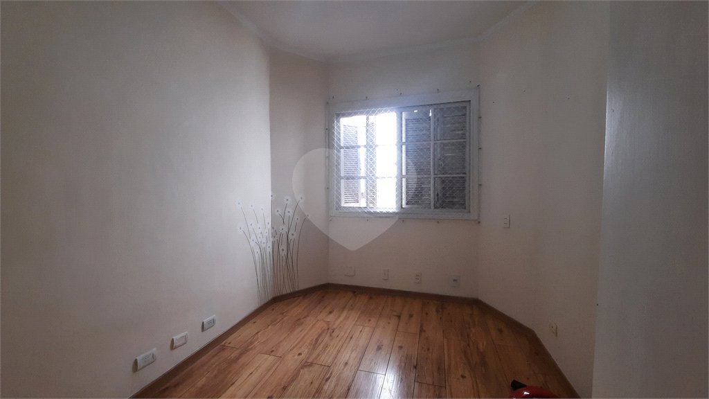 Casa de Vila à venda com 4 quartos, sendo 2 suítes, em Granja Julieta, São Paulo, SP