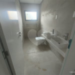 Casa exclusiva em Atibaia de alto padrão com 3 suítes, piscina, espaço gourmet, condomínio fechado, aceita financiamento