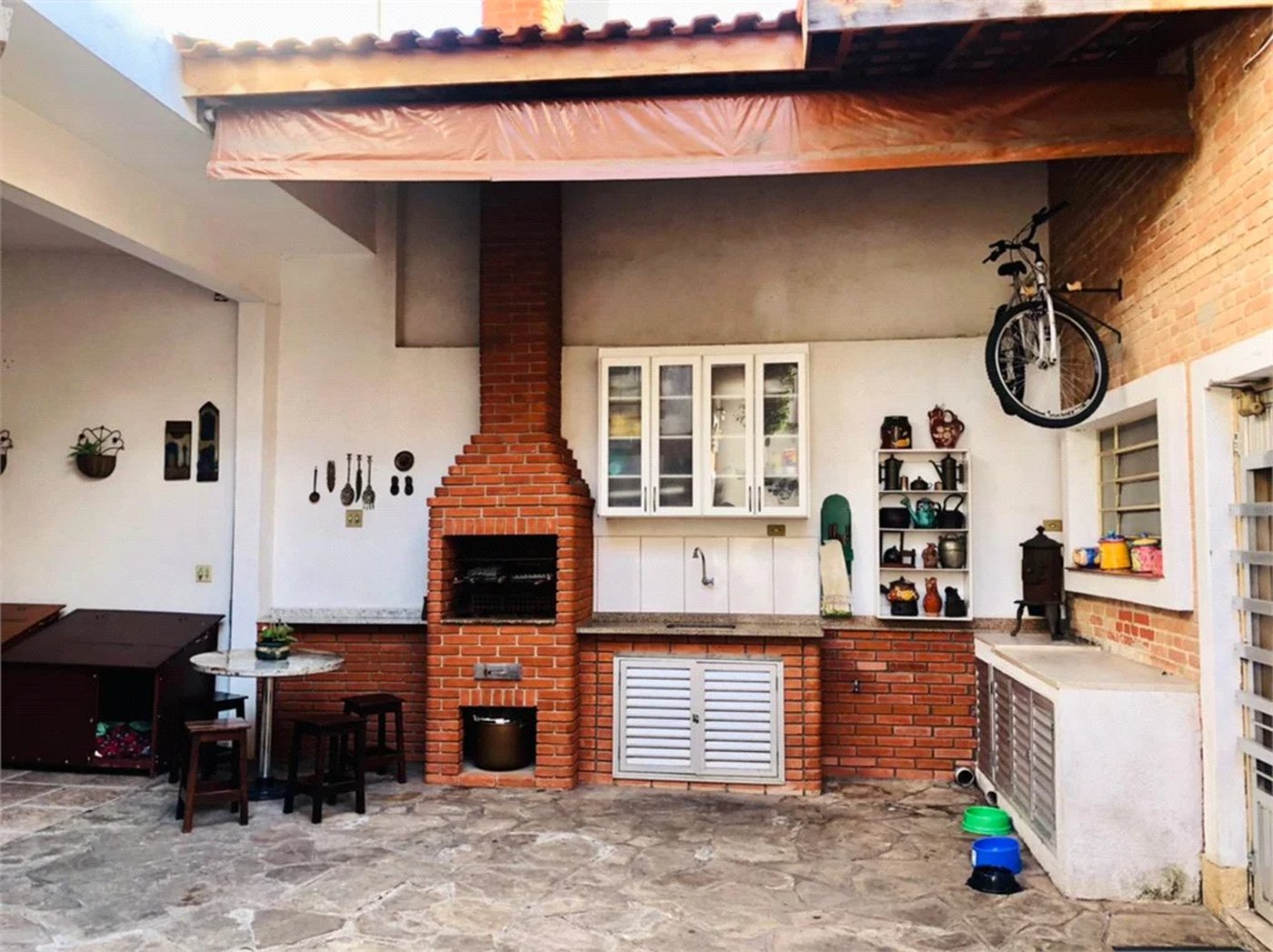 Sobrado à venda com 5 suítes em Vila Cordeiro, São Paulo, SP