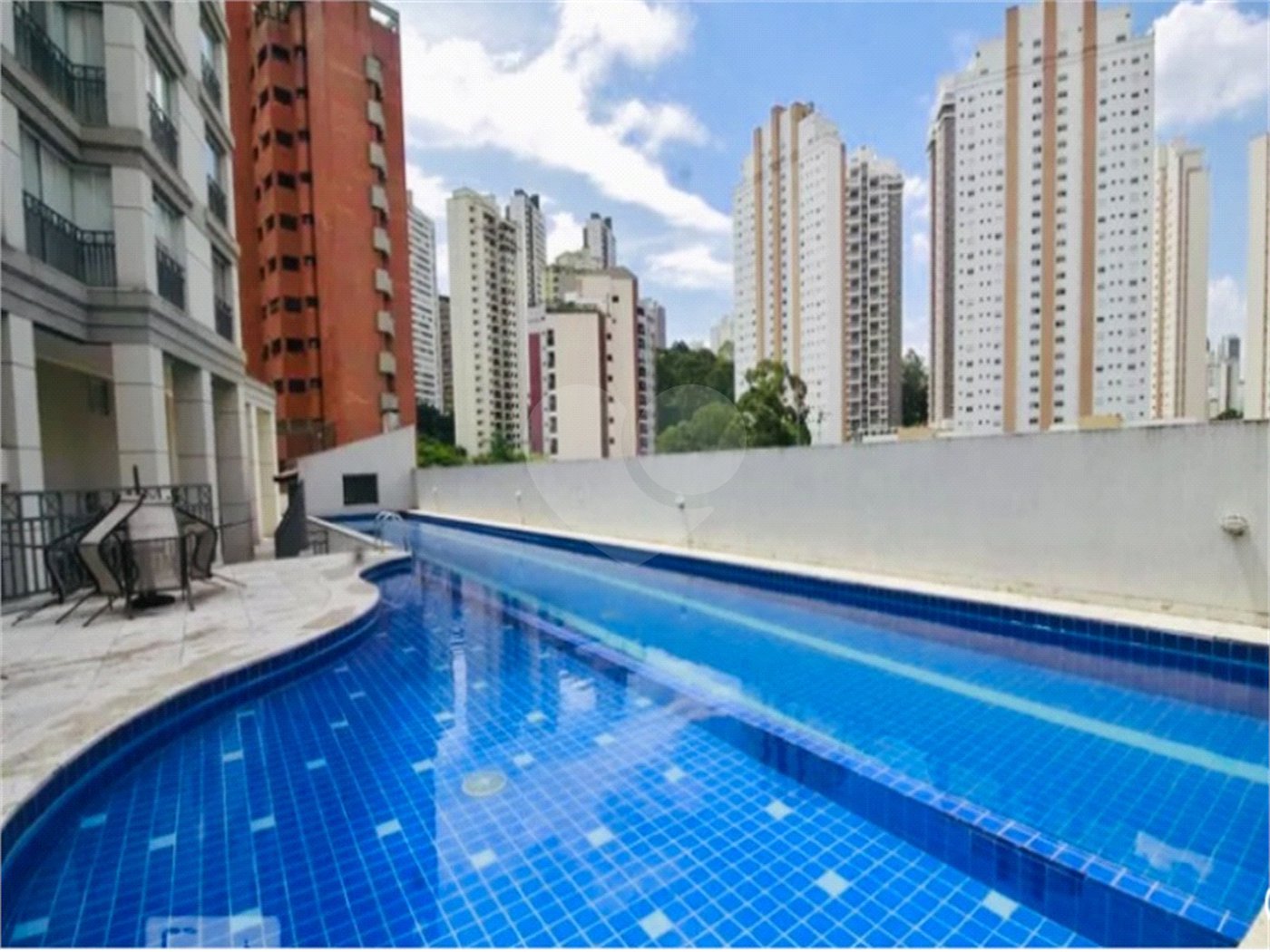 Apartamento à venda com 4 quartos, sendo 2 suítes,  em Vila Andrade, São Paulo, SP