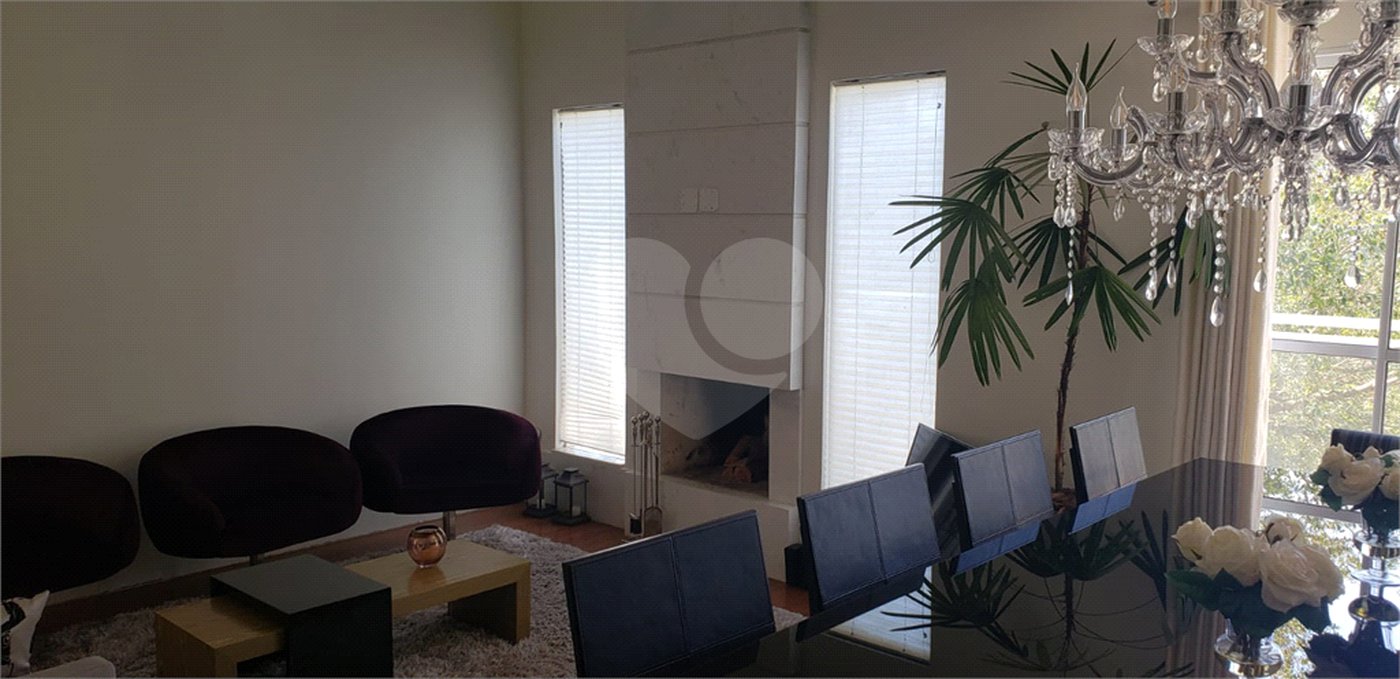 Casa à venda com 4 suítes em Pirucaia, Mairiporã, SP