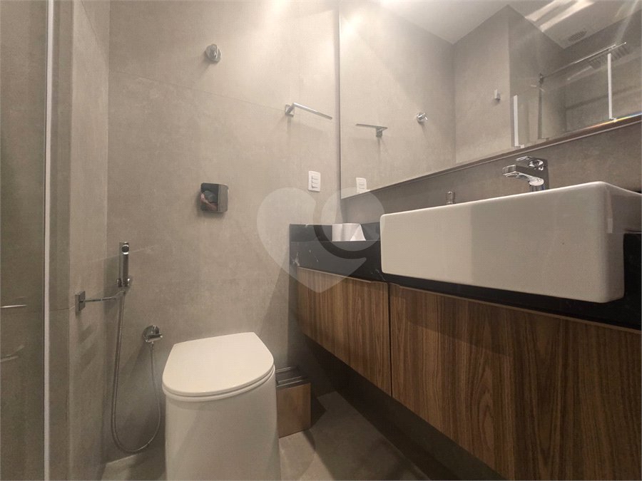 Apartamento para alugar com 2 quartos, sendo 1 suíte, em Leblon, Rio de Janeiro, RJ