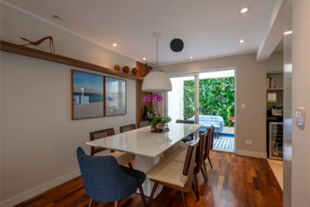 Casa à venda com 4 quartos, sendo 2 suítes, no condomínio Melbourne Residence, São Paulo - SP