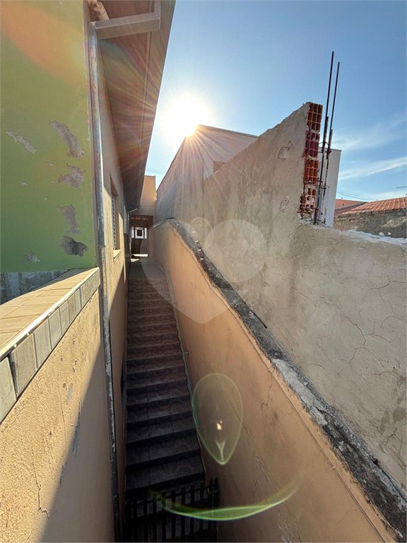 Casa à venda com 3 quartos, sendo 1 suíte, em Jardim Imperador, Salto, SP