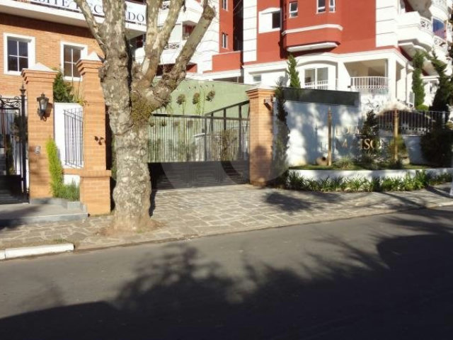 Duplex à venda com 6 suítes no Centro, Campos do Jordão, SP