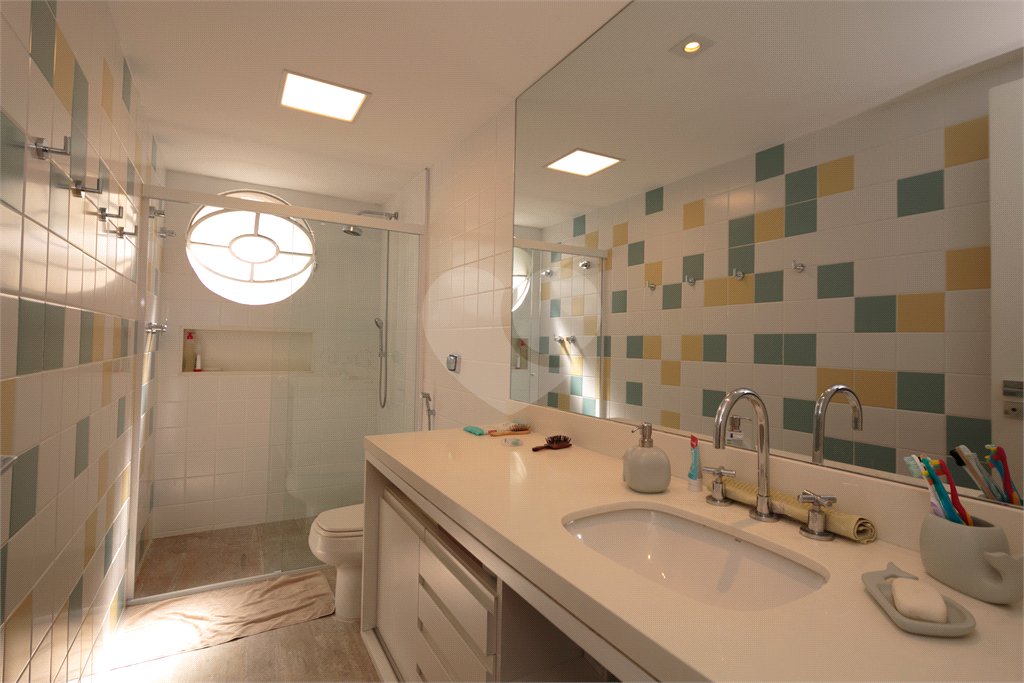 Apartamento à venda com 4 quartos, sendo 1 suíte, em Alto da Boa Vista, São Paulo, SP