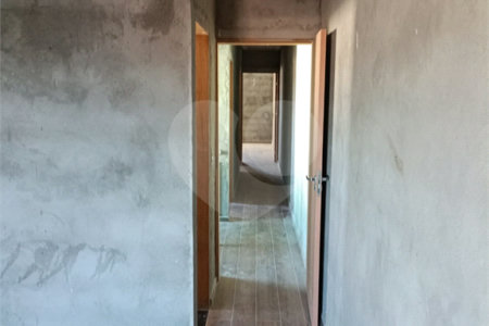 Sobrado à venda com 3 quartos, sendo 1 suíte, em Jardim do Lago, Atibaia, SP