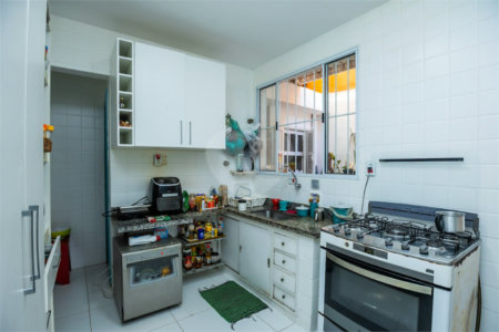 Casa à venda com 2 quartos, sendo 1 suíte, em Jardim Paulistano, São Paulo, SP