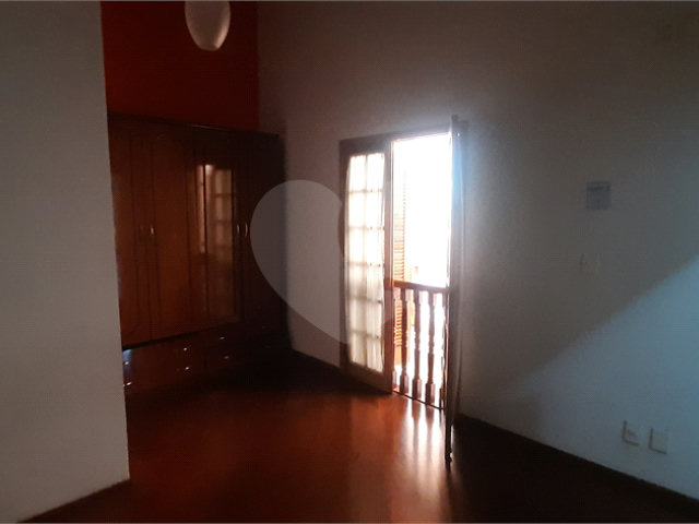 Sobrado à venda com 3 quartos, sendo 1 suíte,  em Serra da Cantareira, Mairiporã, SP