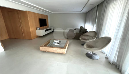 Apartamento à venda com 4 suítes em Aclimação, São Paulo, SP