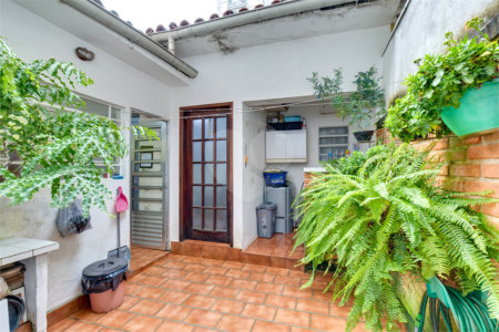 Sobrado à venda com 3 quartos, sendo 1 suíte, em Alto da Boa Vista, São Paulo, SP