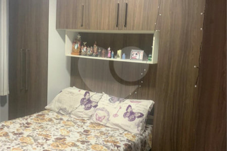 Apartamento à venda com 2 quartos em Jardim Itamarati, Poá, SP
