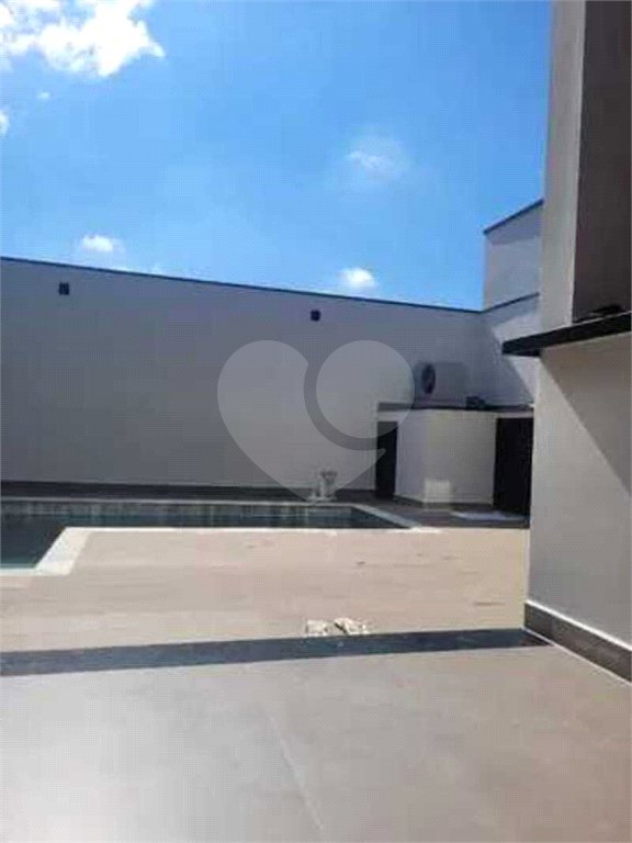 Casa à venda com 3 quartos, sendo 1 suíte, no condomínio Residencial Villagio Wanel, Sorocaba - SP
