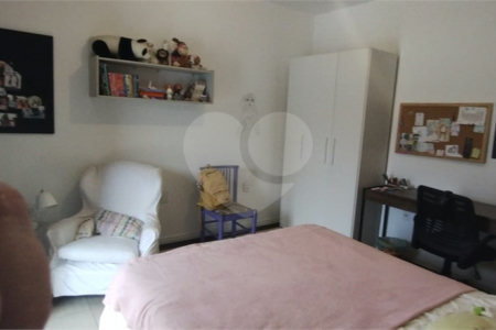Casa à venda com 4 quartos, sendo 1 suíte, em Jardim Guadalajara, Sorocaba, SP