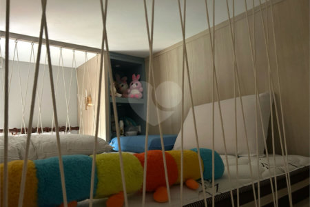 Casa à venda com 3 quartos, sendo 2 suítes, em Jardim de Cresci, São Carlos, SP