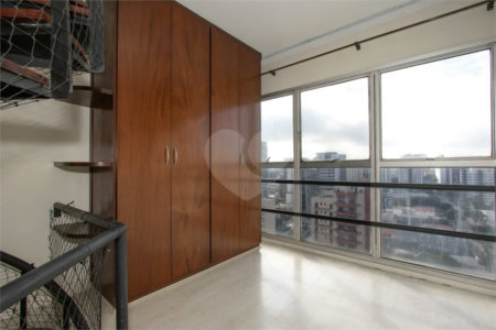 Cobertura Triplex com 90m² e 1 vaga de garagem na Vila Clementino