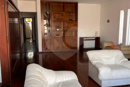 Casa Térrea à venda com 3 quartos, sendo 1 suíte,  em Socorro, São Paulo, SP