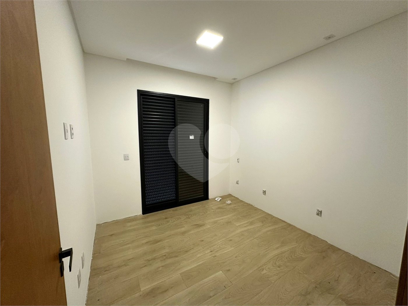 Casa a venda em São Carlos em condomínio fechado