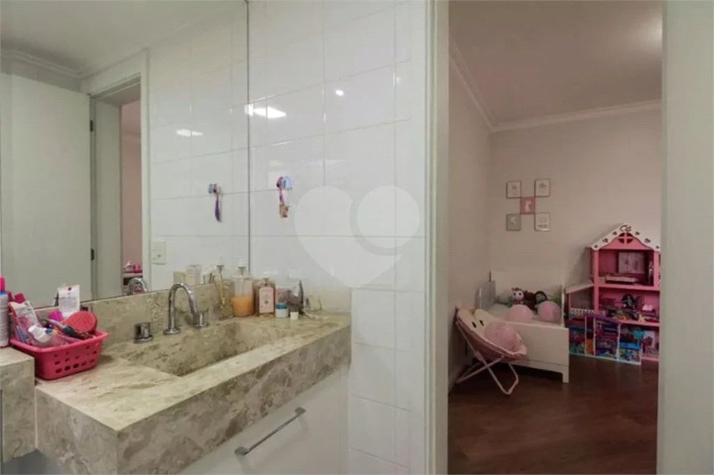 Apartamento na Mooca com 204m² amplo à venda 3 quartos, sendo 3 suítes, e 4 vagas