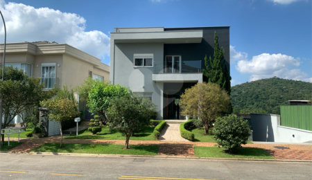 Casa à venda ou para alugar com 4 suítes no condomínio Residencial Gênesis 1, Santana de Parnaíba - SP