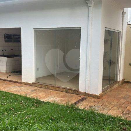 Casa à venda com 3 quartos, sendo 1 suíte, em Vila Progresso, Araraquara, SP