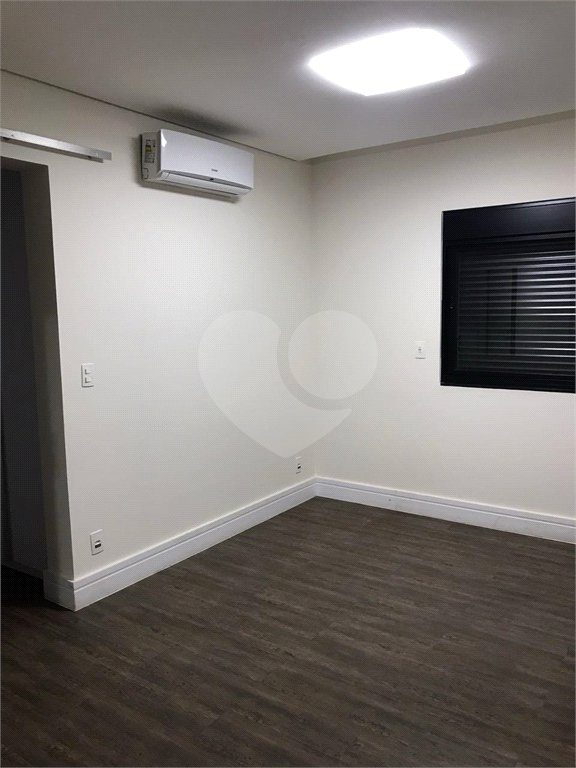 Casa à venda com 6 quartos, sendo 3 suítes, no condomínio Jardim Vila Paradiso, Indaiatuba - SP