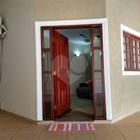Sobrado à venda com 3 quartos, sendo 2 suítes, em Jardim Hubert, Indaiatuba, SP