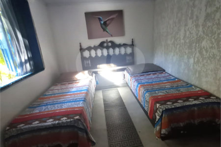 Chácara à venda com 3 quartos, sendo 1 suíte, no Centro, Santa Cruz Cabrália, BA
