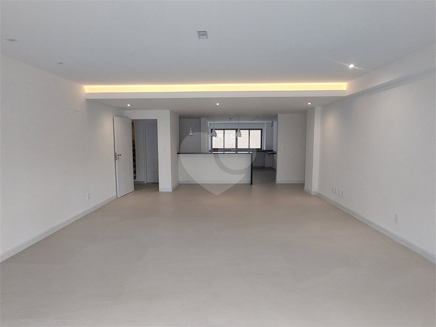 Apartamento à venda com 4 quartos, sendo 2 suítes,  em Recreio dos Bandeirantes, Rio de Janeiro, RJ