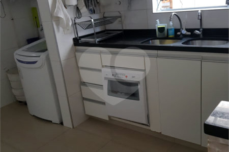 Sobrado à venda com 3 quartos, sendo 1 suíte,  em Jardim Olympia, São Paulo, SP