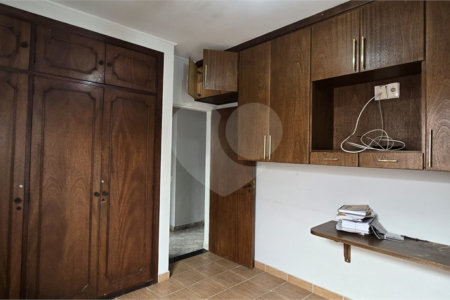 Casa à venda com 3 quartos, sendo 1 suíte, em Lar São Paulo, São Paulo, SP