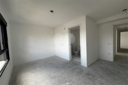 Apartamento à venda com 3 suítes em Vila Romana, São Paulo, SP