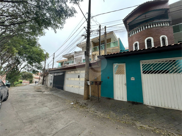 Sobrado à venda com 3 quartos, sendo 1 suíte,  em Tremembé, São Paulo, SP