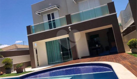 Casa à venda com 4 quartos, sendo 2 suítes,  no condomínio Terras de São Francisco, Vinhedo - SP