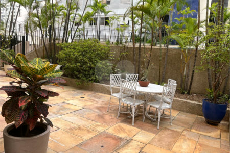 Apartamento à venda com 3 quartos, sendo 1 suíte, em Santa Cecília, São Paulo, SP