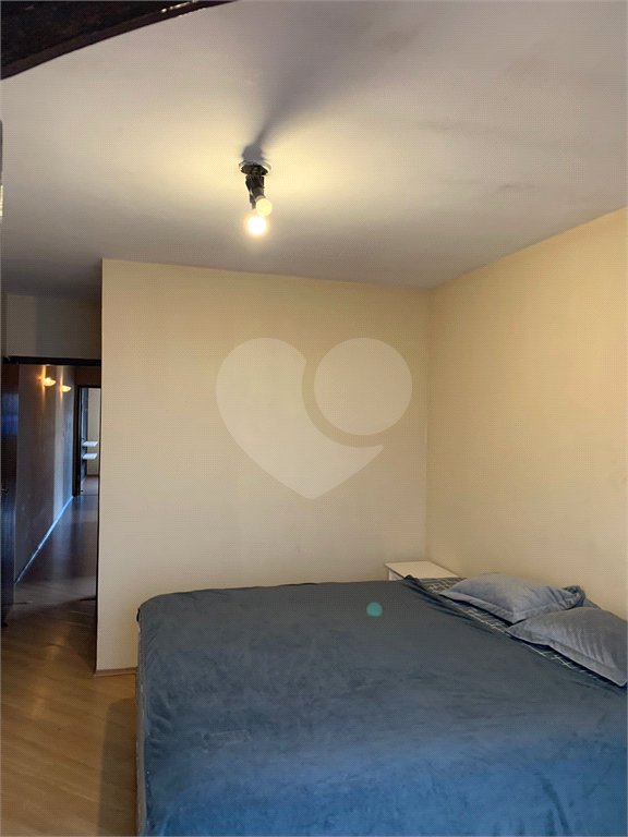 Sobrado à venda com 3 quartos, sendo 1 suíte, em Vila do Castelo, São Paulo, SP