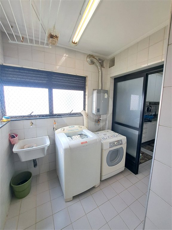 Apartamento à venda com 3 suítes em Vila Suzana, São Paulo, SP