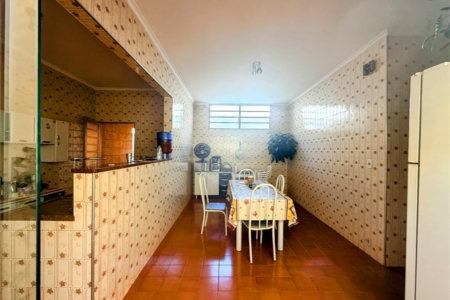 Casa à venda com 4 quartos em Ipiranga, Ribeirão Preto, SP